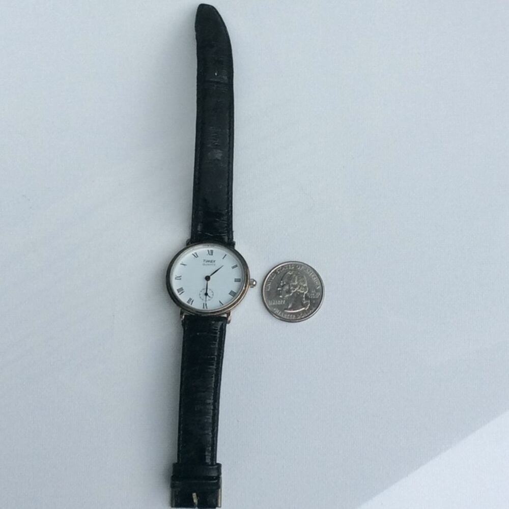 Timex Ladies Watch Quartz Seconds Window Roman Numeral Numbers View 4